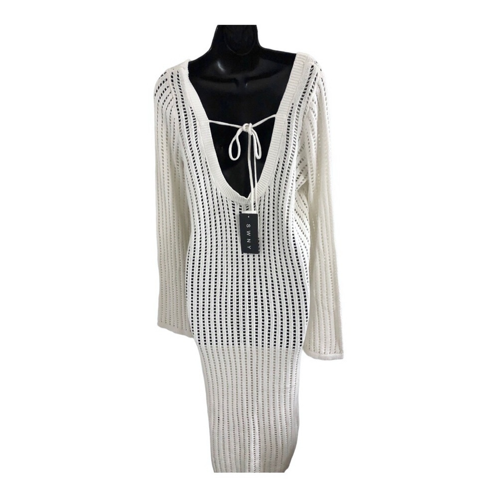 Beautiful offwhite scoop back bell sleeve midi crochet sweater dress size medium